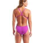 Traje de baño ARENA W. Challenge Solid Very Fuchsia-Team Green (modelo de espalda)