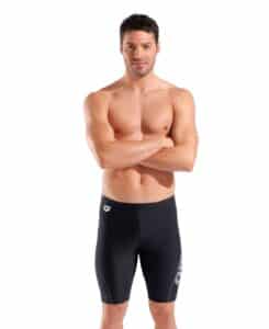 Calzoneta de entreno ARENA M. EVO Black White (modelo de frente)