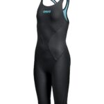 Traje de competencia Arena Powerskin Impulso Open Back Jr para niña, negro con teal (vista 2)