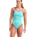 Traje de baño ARENA W. Tie Back Solid Water Very Fuchsia (modelo de frente)